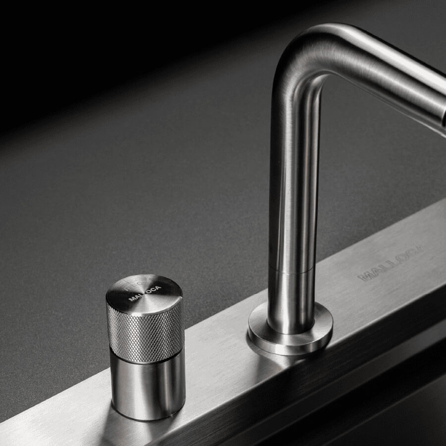Vòi rửa chén nóng lạnh dây rút Inox 304 Malloca LUXSTEEL K068PO - Ảnh 4