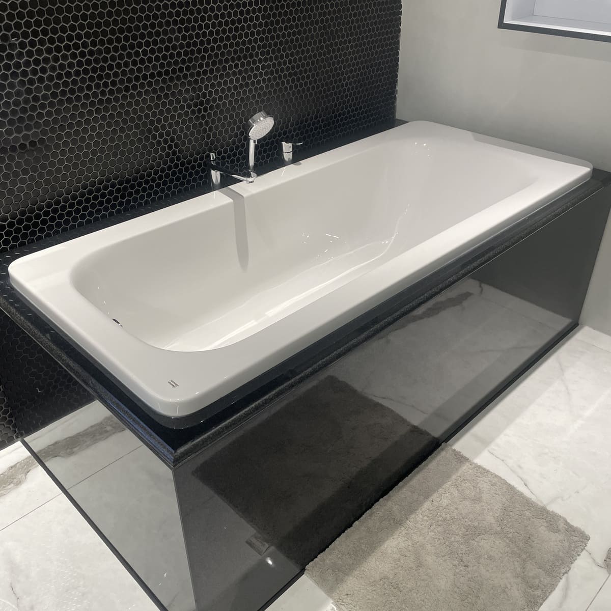 Bồn tắm xây American Standard 70270P-WT (70270PWT) Active 1.7m (Bộ xả)
