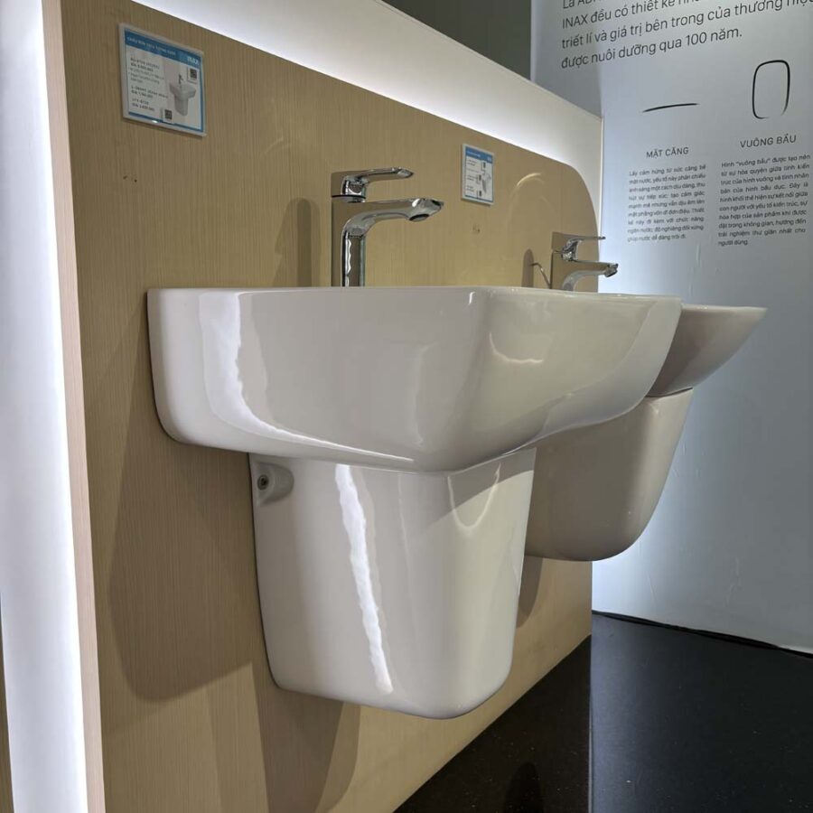 Chậu rửa lavabo treo tường INAX AL-312V (AL312V) (AL-312VFC) men Aqua Ceramic