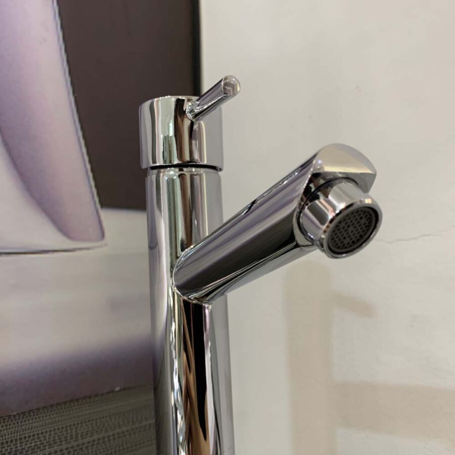 Vòi chậu lavabo lạnh Caesar B041CU
