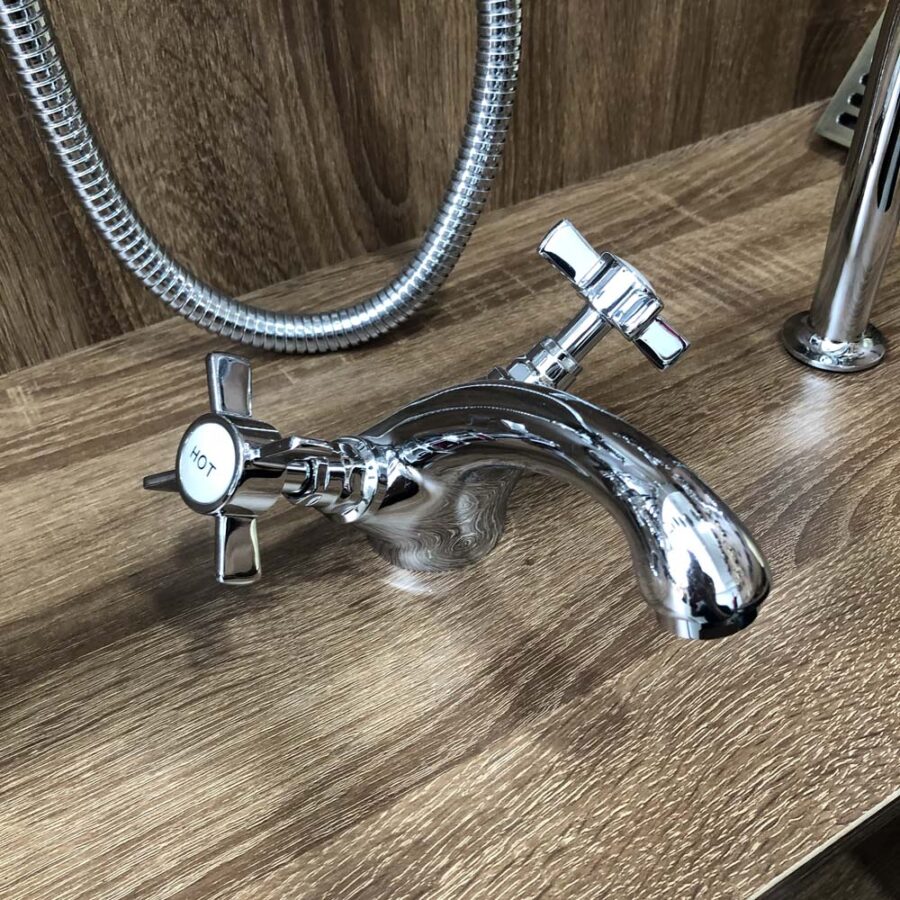 Vòi chậu lavabo nóng lạnh Kanly CHV05