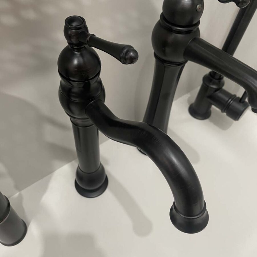 Vòi lavabo thân cao bằng đồng Kanly GCA15B nóng lạnh