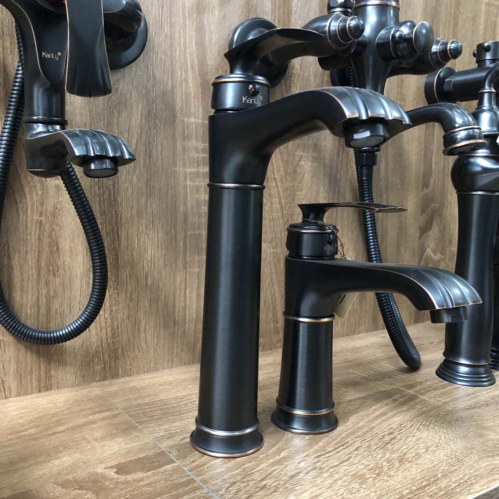 Vòi chậu lavabo nóng lạnh bằng đồng Kanly GCA41B