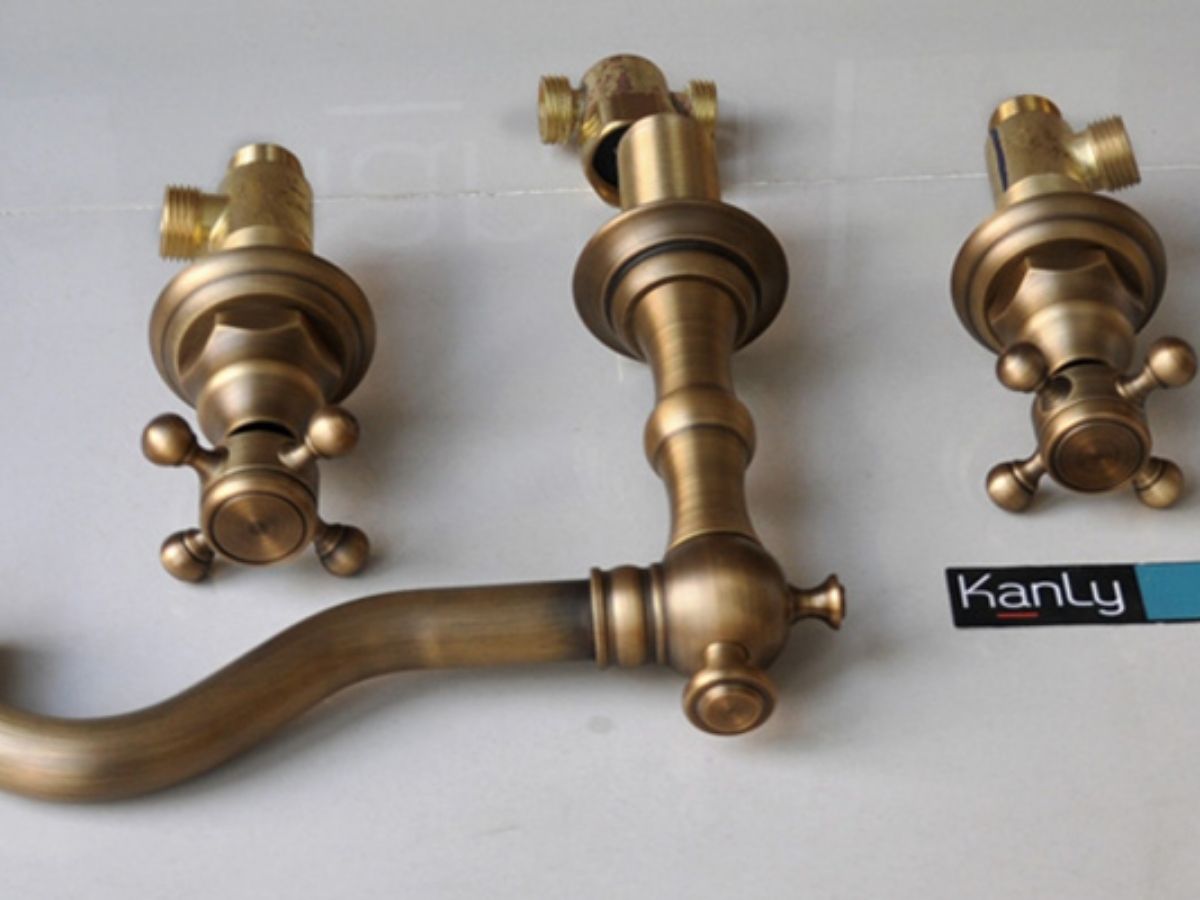 Vòi chậu âm bàn nóng lạnh bằng đồng Kanly GCB07