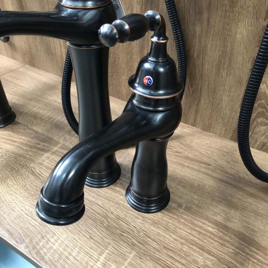 Vòi chậu lavabo nóng lạnh bằng đồng Kanly GCV14B