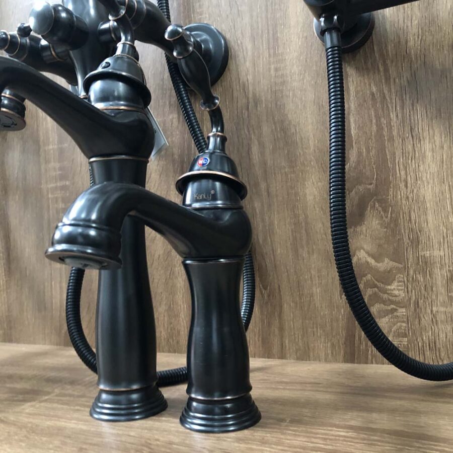 Vòi chậu lavabo nóng lạnh bằng đồng Kanly GCV14B