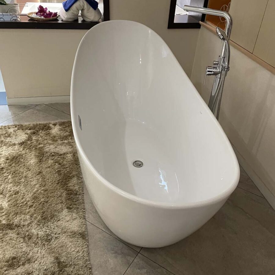 Bồn tắm đặt sàn 1m7 Caesar KT1170