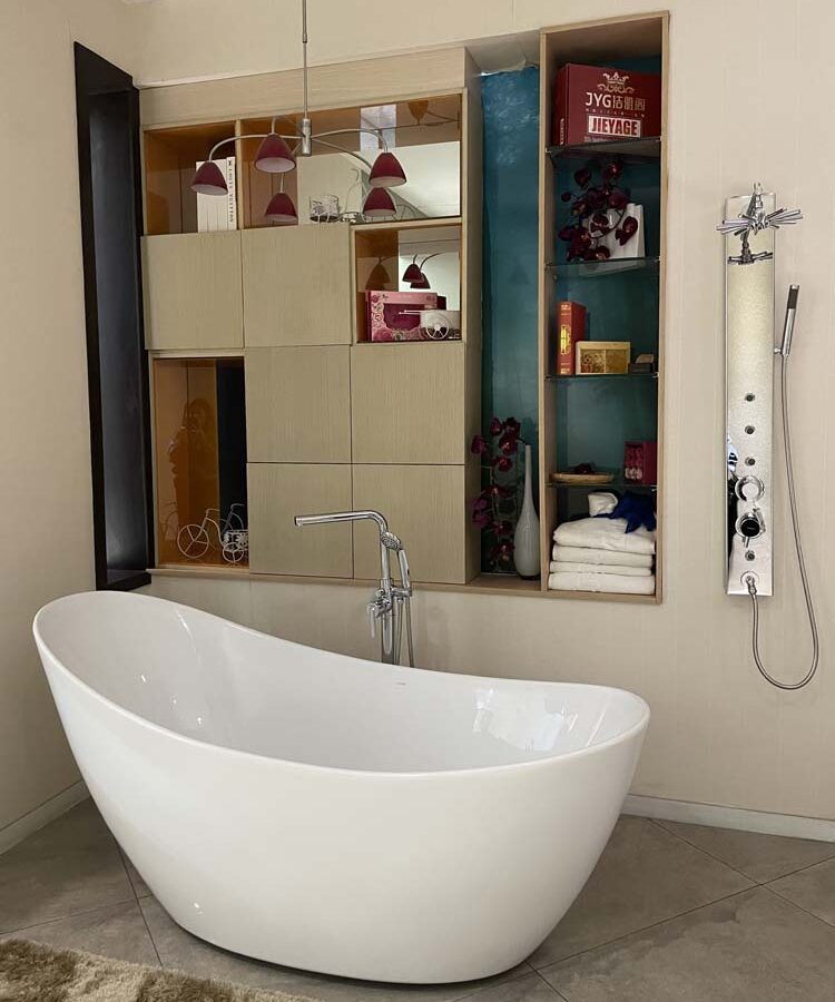 Bồn tắm đặt sàn 1m7 Caesar KT1170