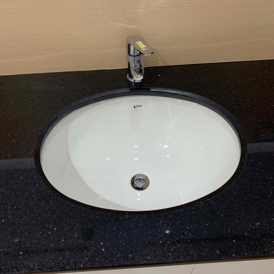Chậu rửa mặt lavabo âm bàn INAX L-2293V/BW1
