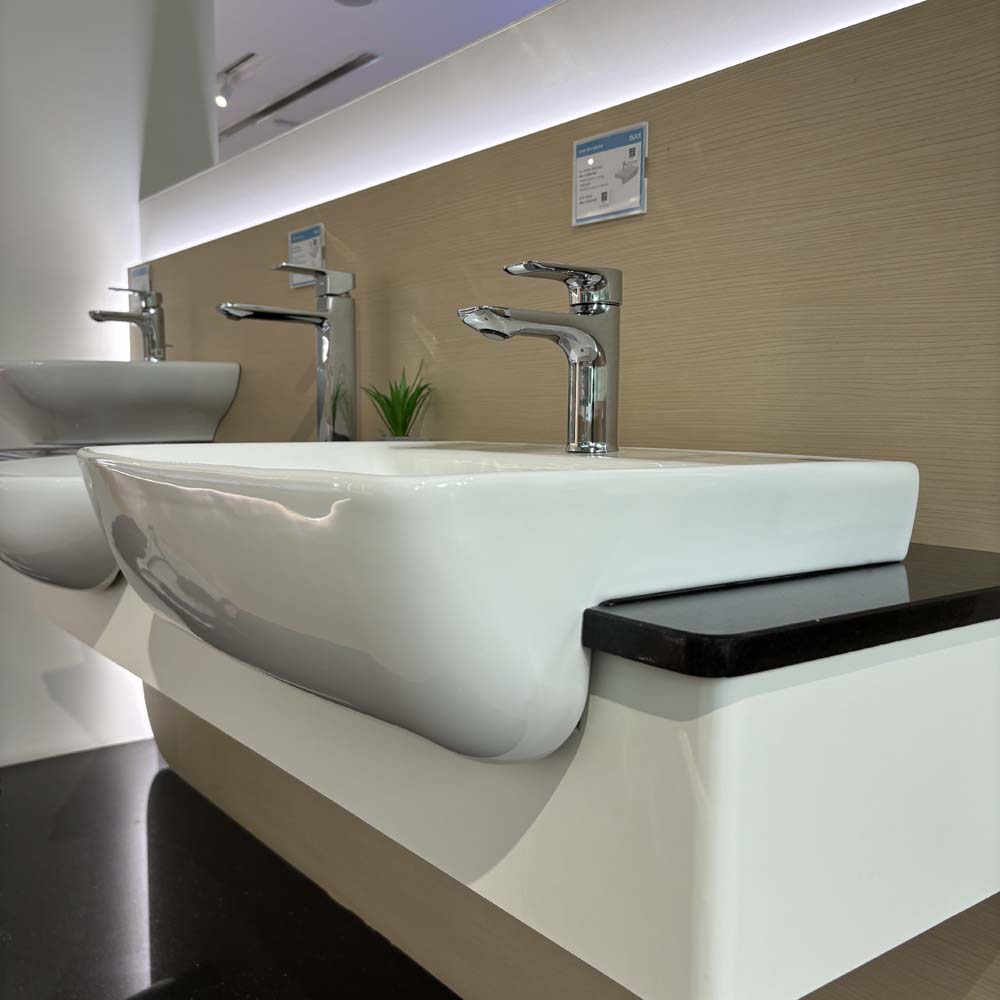 Chậu rửa mặt lavabo bán âm INAX L-345V (L345V) (L-345VFC)