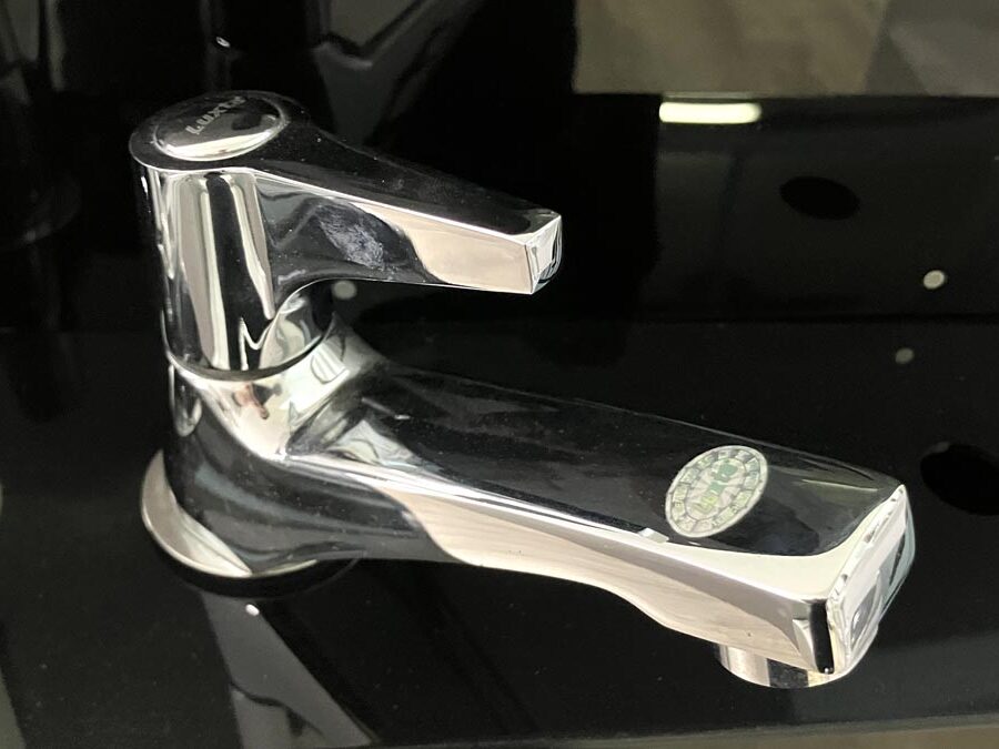 Vòi chậu lavabo lạnh Luxta L1108V