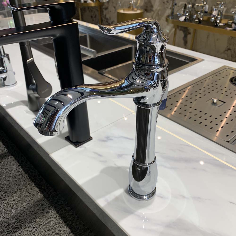 Vòi chậu lavabo nóng lạnh Luxta L1218B