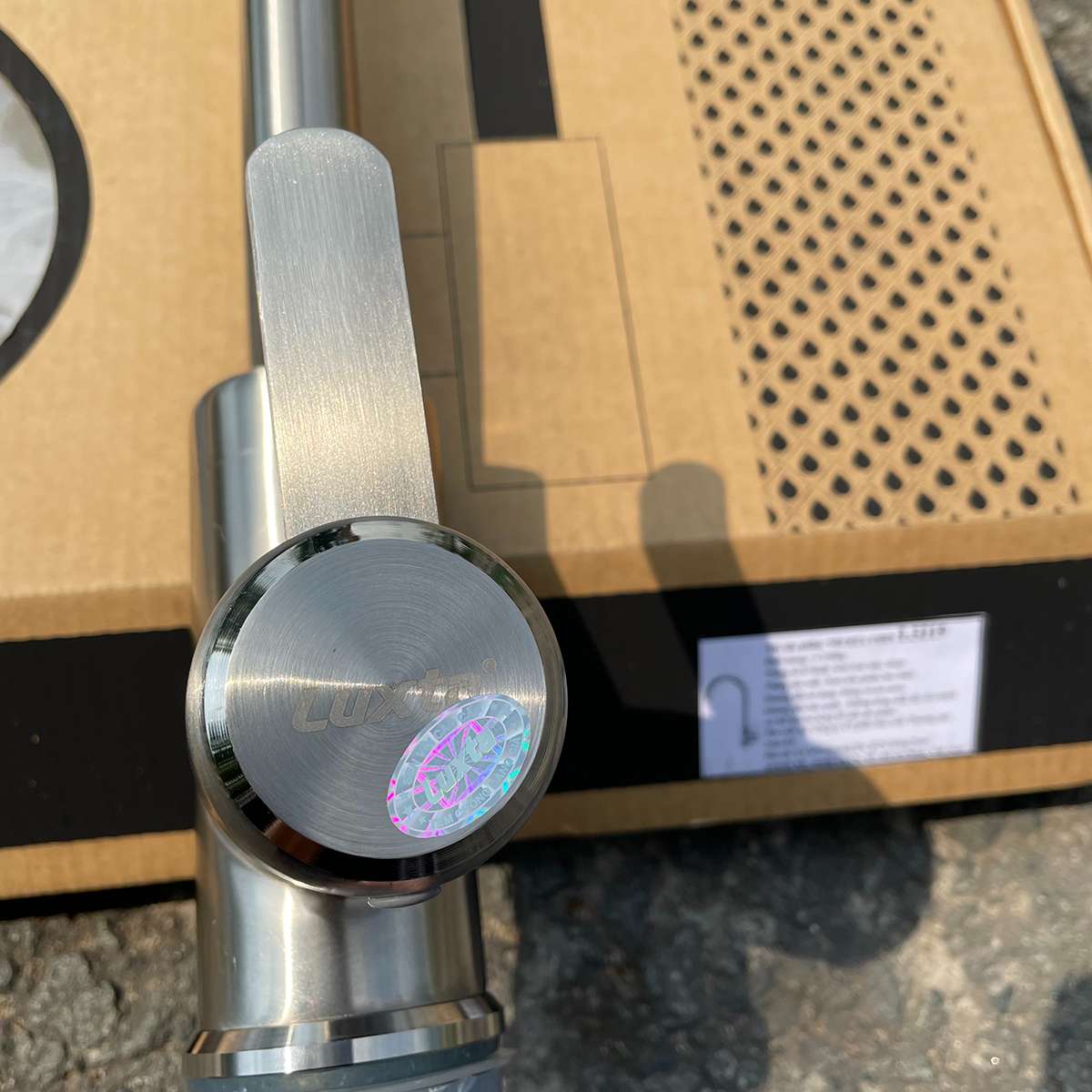 Vòi bếp nóng lạnh Luxta L3219