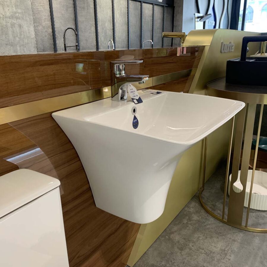 Chậu rửa mặt lavabo treo tường Luxta LL-103B