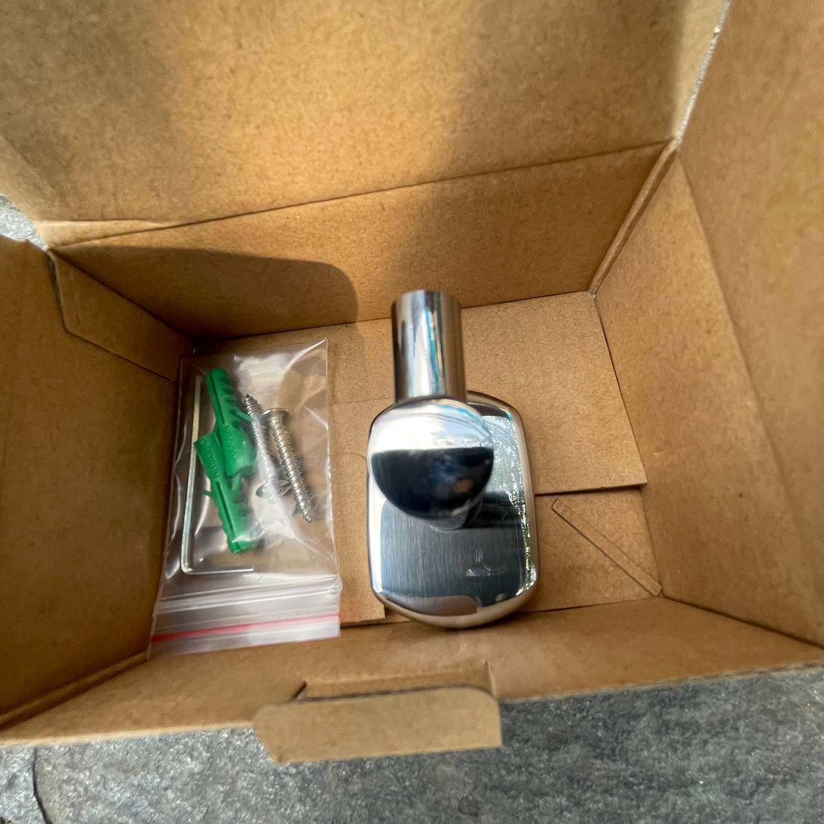 Móc áo đơn Caesar Q7307V