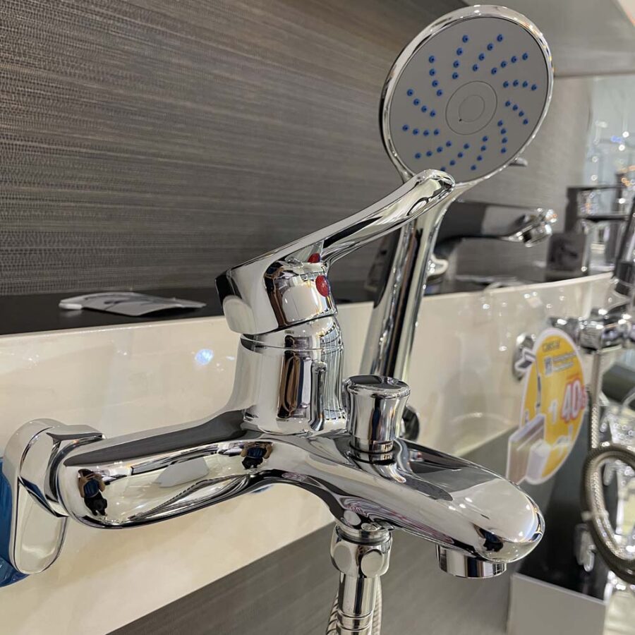 Bộ vòi sen tắm nóng lạnh Caesar S493C