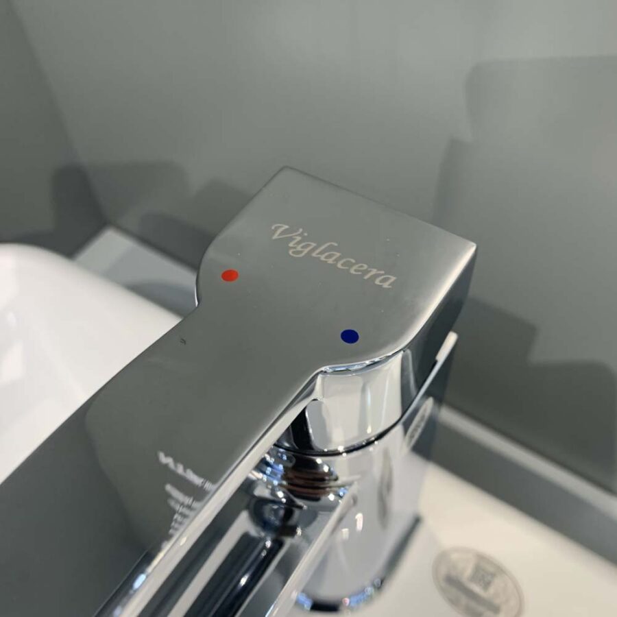 Vòi chậu lavabo nóng lạnh Viglacera VG111