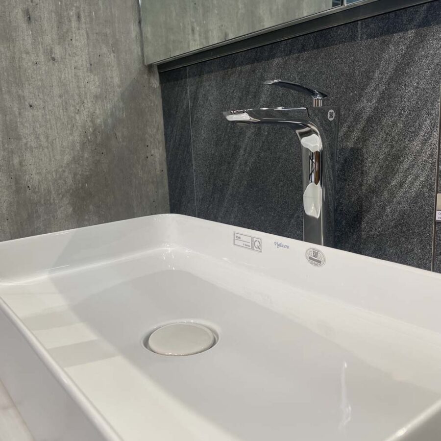 Vòi chậu lavabo nóng lạnh Viglacera VG142.1
