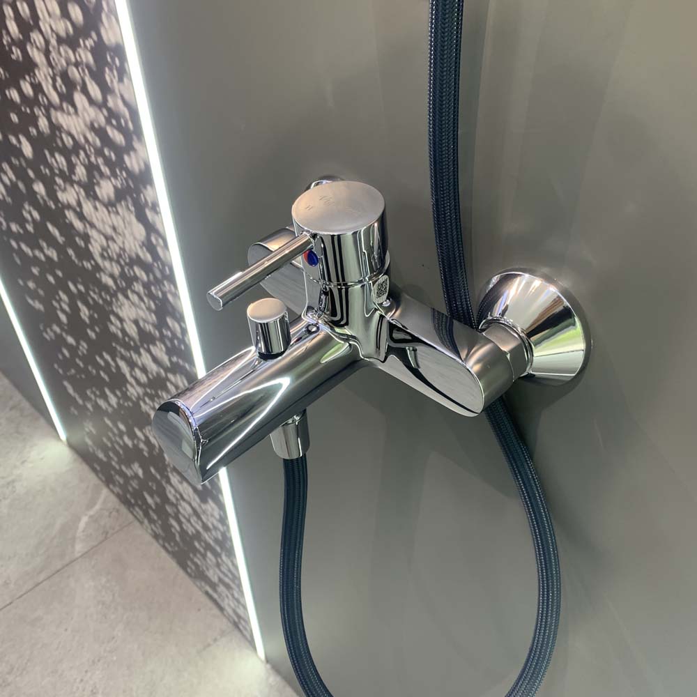 Bộ sen tắm nóng lạnh Viglacera VG541.1 kèm thanh trượt