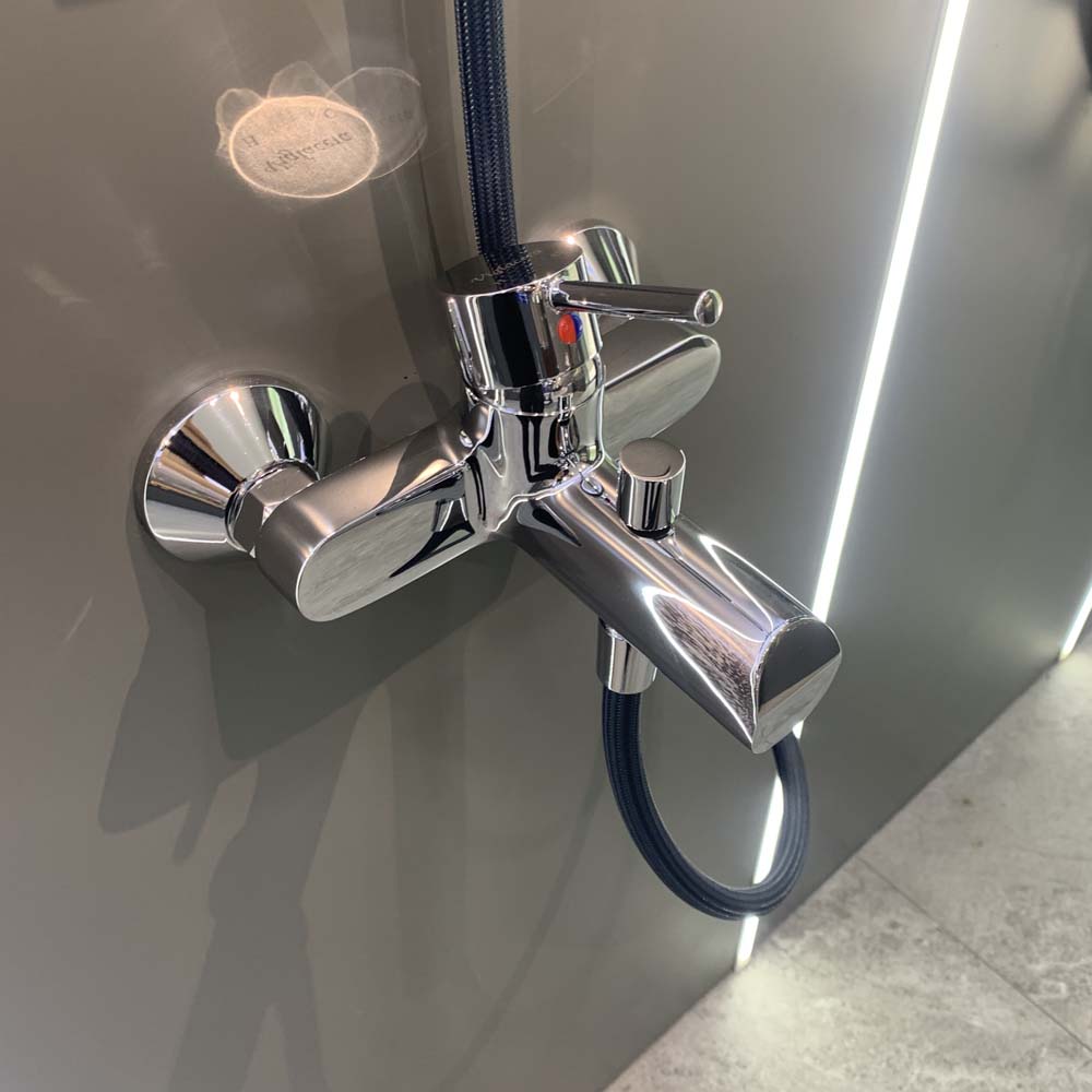 Bộ sen tắm nóng lạnh Viglacera VG541.1 kèm thanh trượt