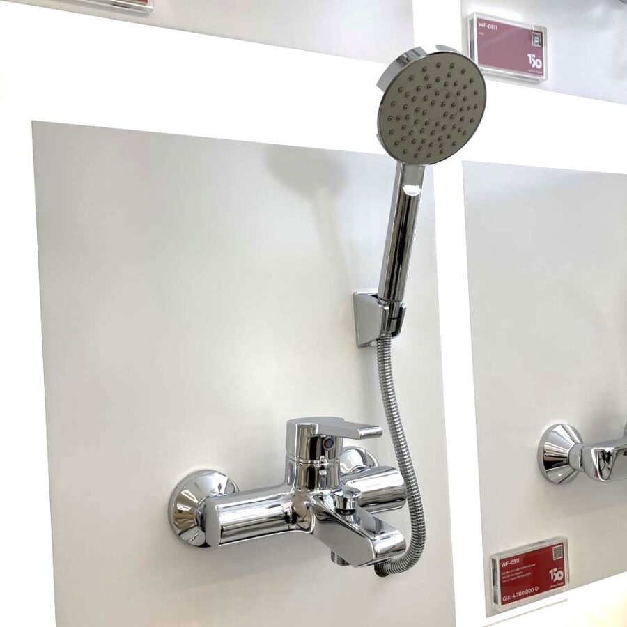 Sen tắm gắn tường American Standard WF-3913 (WF3913) nóng lạnh